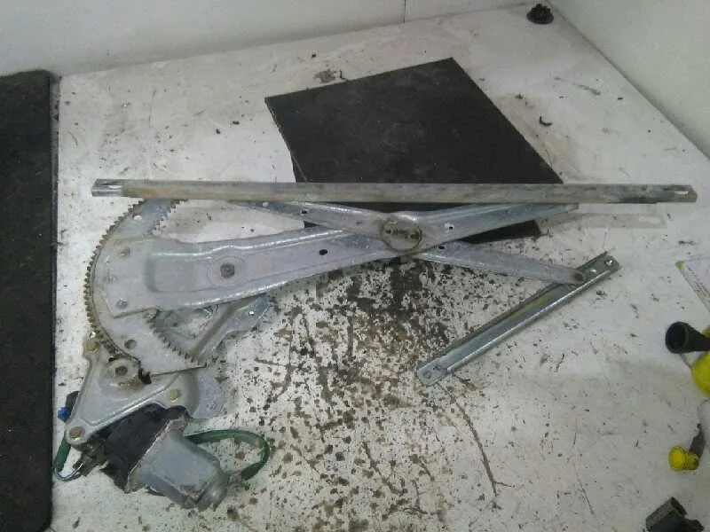 Elevalunas Delantero Derecho para Honda Cr-V (Rd1/3)
