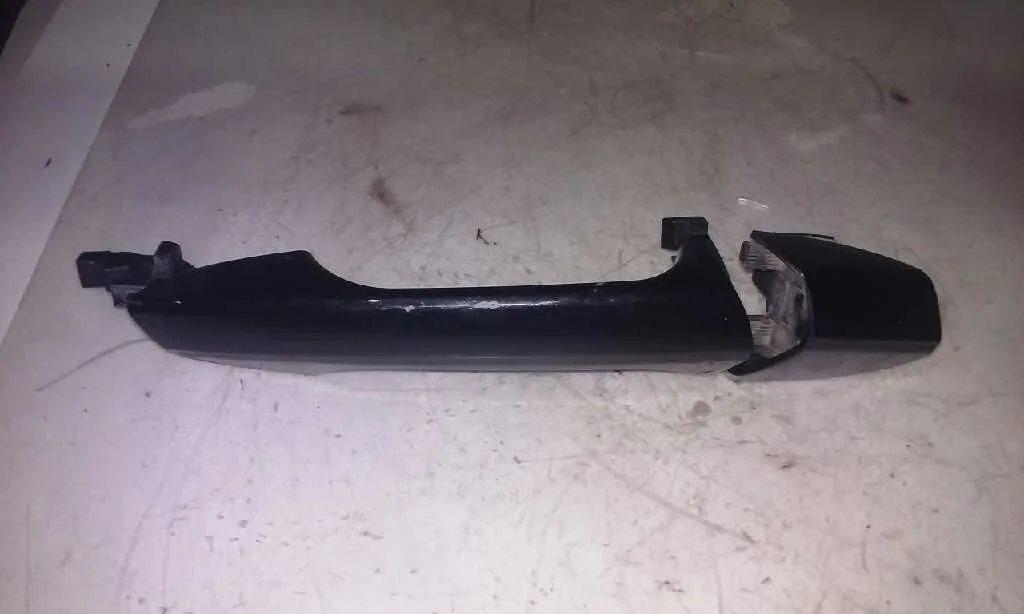Maneta Exterior Delantera Derecha para Mercedes-Benz Clase C (W204) Berlina