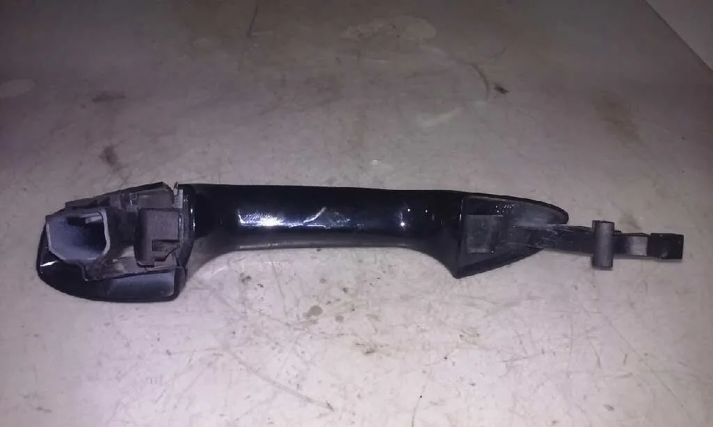 Maneta Exterior Delantera Derecha para Mercedes-Benz Clase C (W204) Berlina