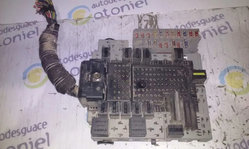 Caja Reles / Fusibles para Volvo Xc70