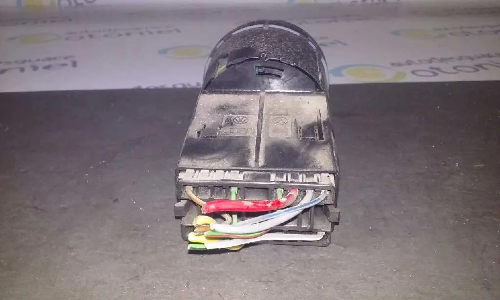 Mando Luces para Volkswagen Passat Berlina (3B2)