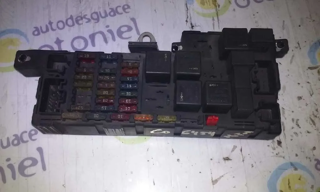 Caja Reles / Fusibles para Volvo Xc70