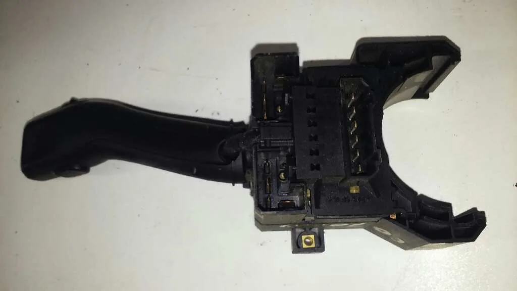 Mando Limpia para Audi A6 Berlina (4B2)