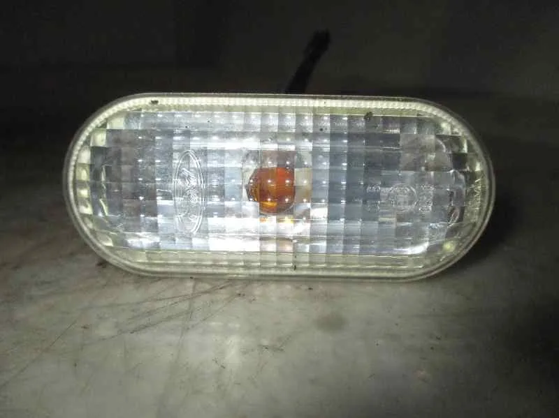 Piloto Lateral para Ford Focus Berlina (Cap)