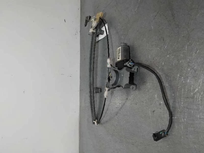 Elevalunas Delantero Derecho para Nissan Primera Berlina (P11)