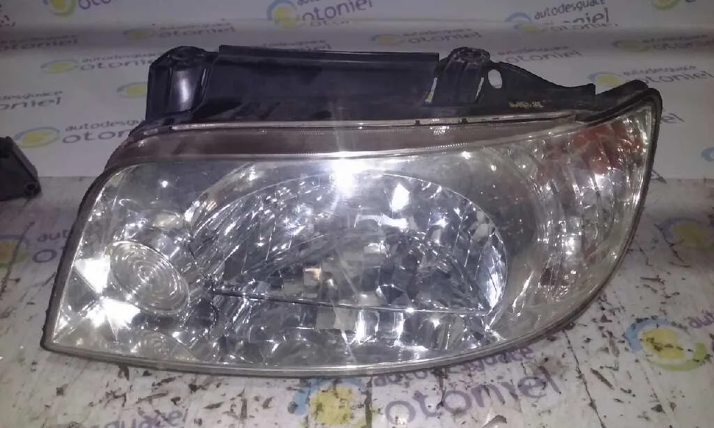 Faro Izquierdo para Hyundai Matrix (Fc)