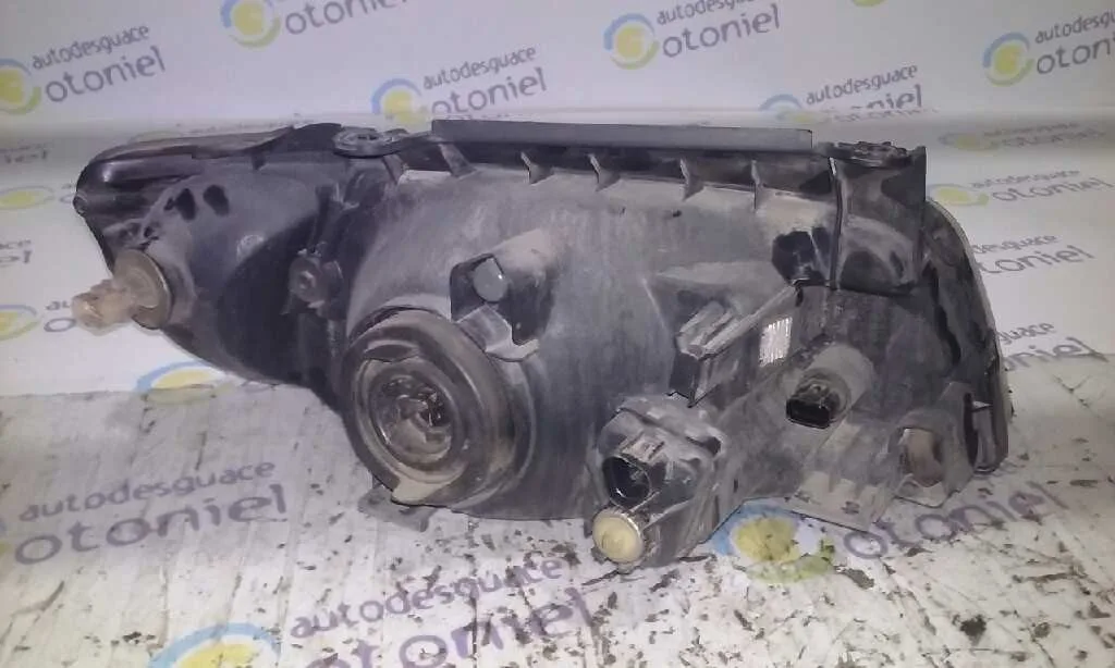Faro Izquierdo para Hyundai Matrix (Fc)