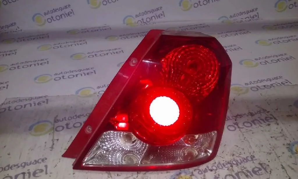 Piloto Trasero Derecho para Daewoo Kalos