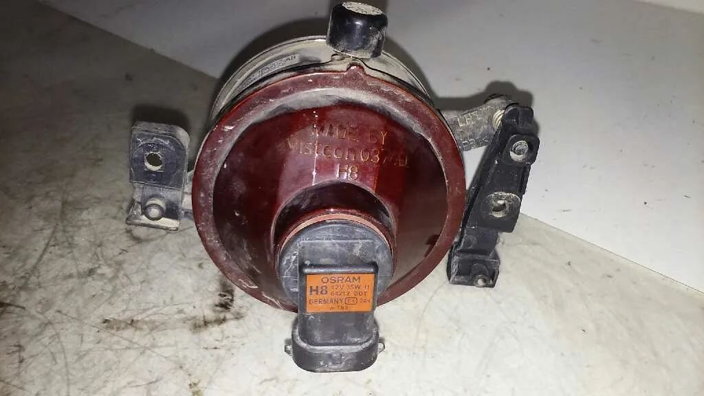 Faro Antiniebla Izquierdo para Ford Focus Berlina (Cap)