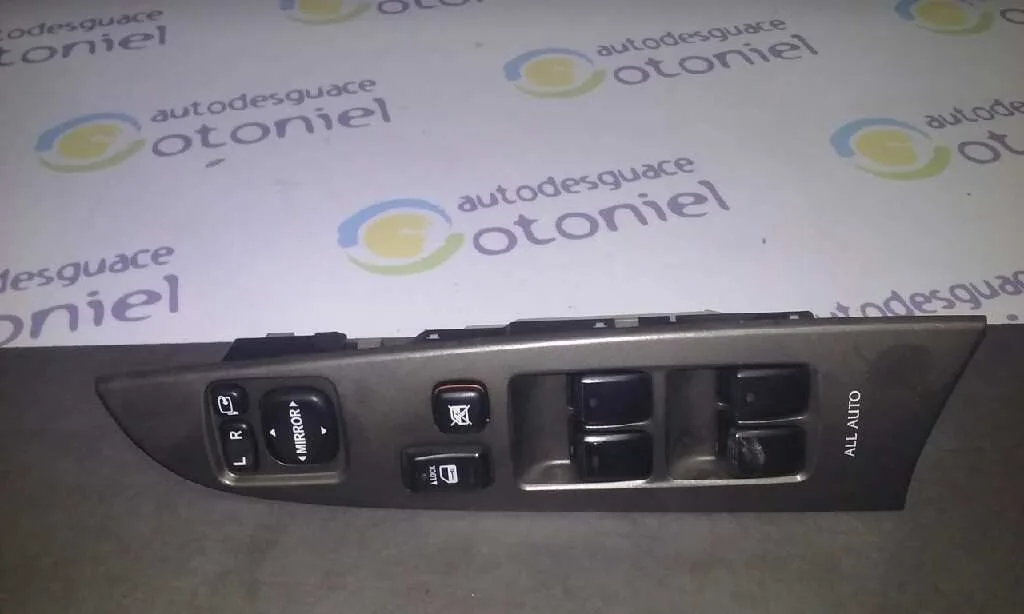 Mando Elevalunas Delantero Izquierdo para Lexus Is200 (Ds2/Is2)