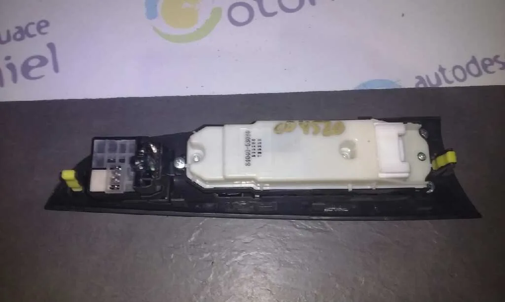 Mando Elevalunas Delantero Izquierdo para Lexus Is200 (Ds2/Is2)