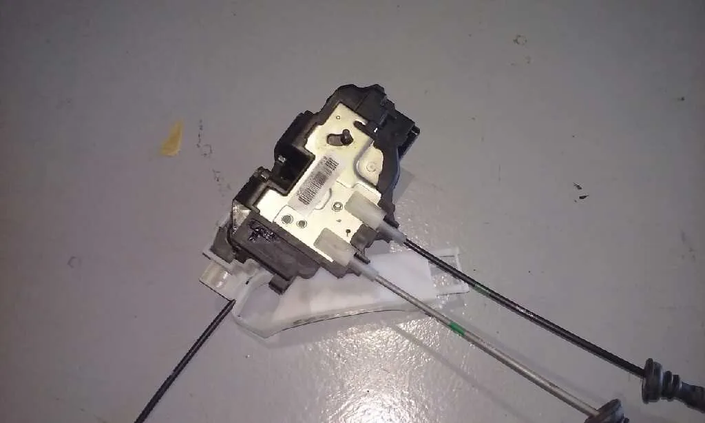 Cerradura Puerta Trasera Derecha para Hyundai Sonata (Nf)