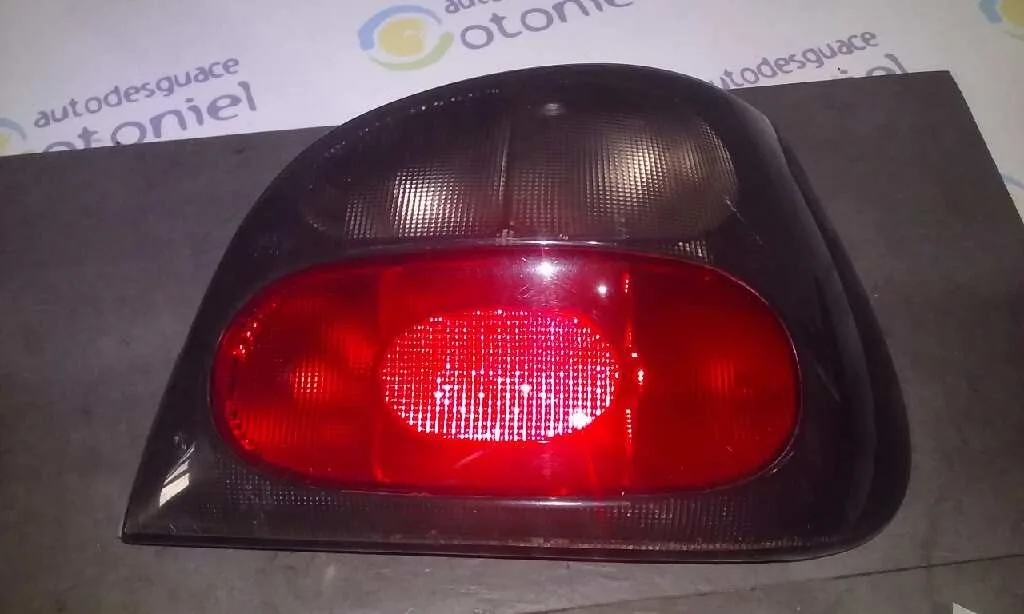 Piloto Trasero Derecho para Renault Megane I Berlina Hatchback (Ba0)
