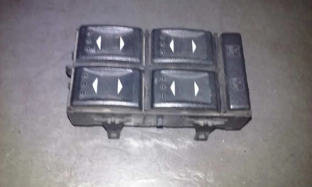 Mando Elevalunas Delantero Izquierdo para Ford Mondeo Berlina (Ge)