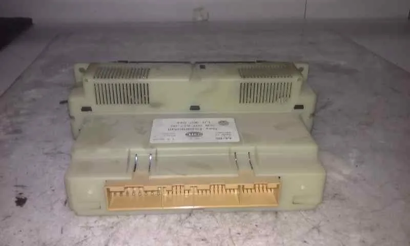 Mando Climatizador para Volkswagen Passat Berlina (3B2)