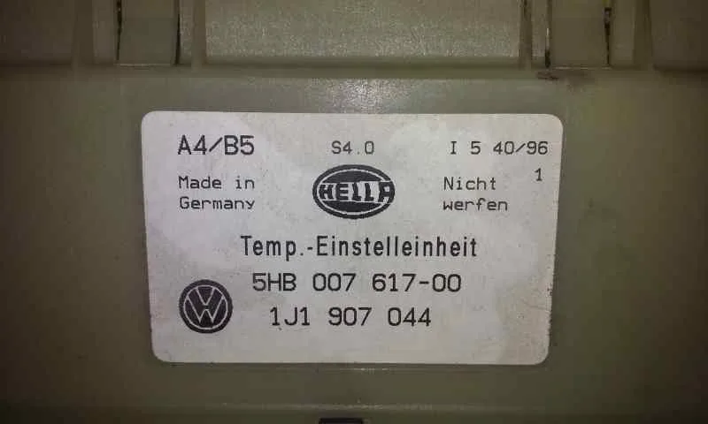 Mando Climatizador para Volkswagen Passat Berlina (3B2)