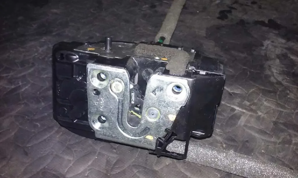 Cerradura Puerta Trasera Derecha para Nissan Qashqai (J10)