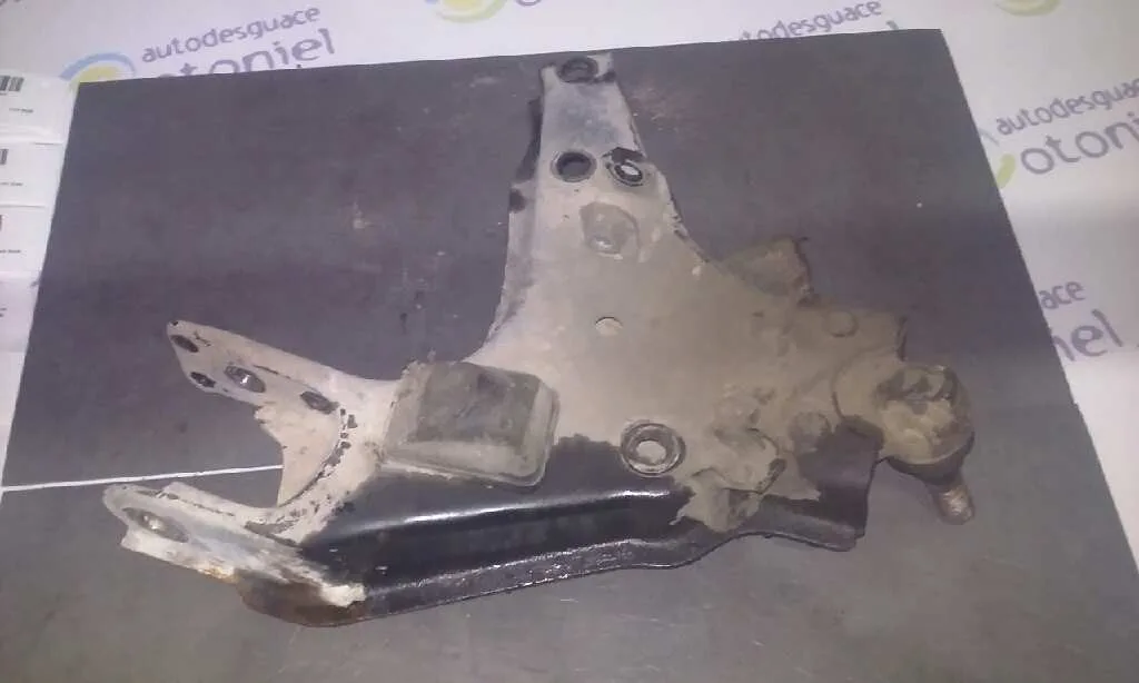 Brazo Suspension Inferior Delantero Izquierdo para Nissan Terrano/Terrano.ii (R20)