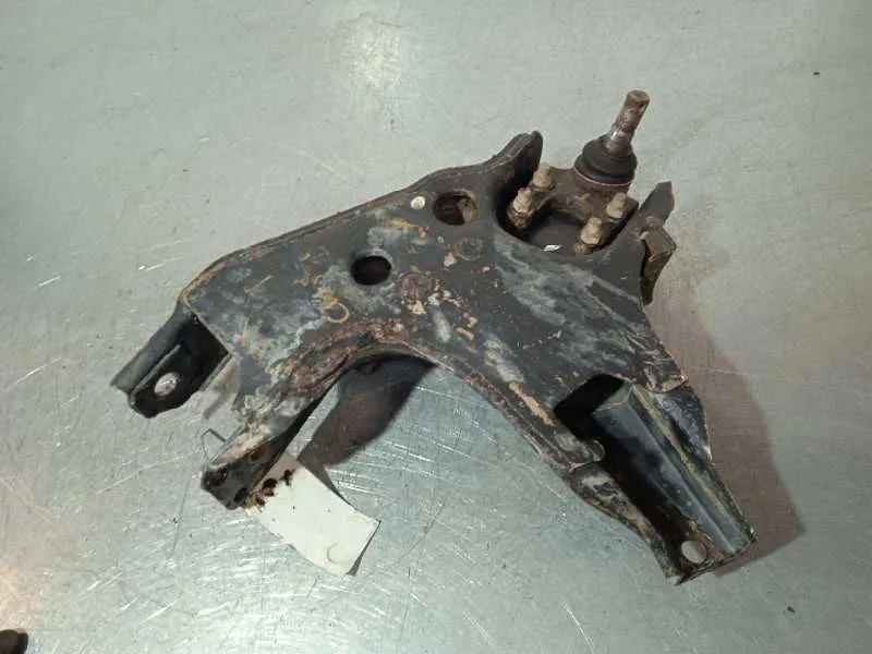 Brazo Suspension Inferior Delantero Izquierdo para Nissan Terrano/Terrano.ii (R20)