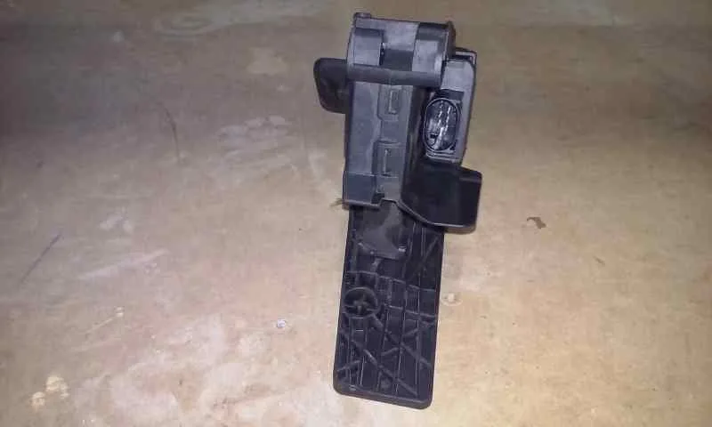 Potenciometro Pedal para Bmw Serie 1 Lim. (F20)
