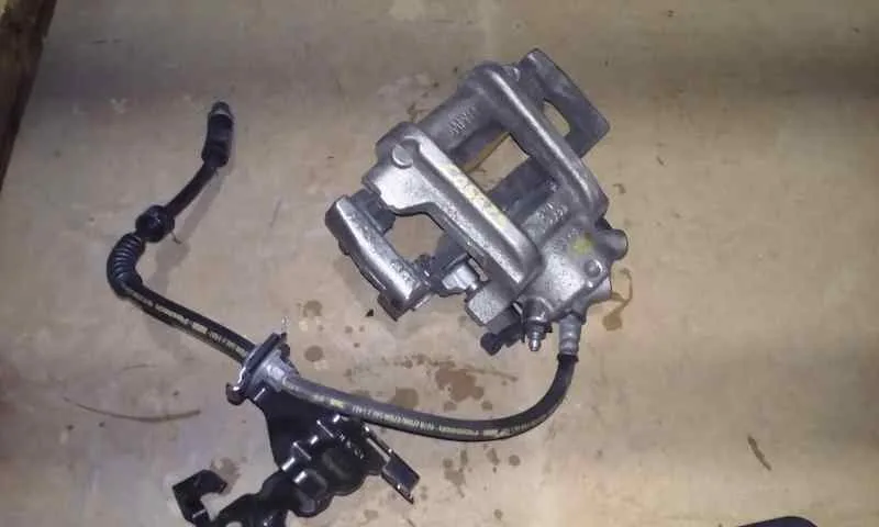 Pinza Freno Delantera Derecha para Bmw Serie 1 Lim. (F20)