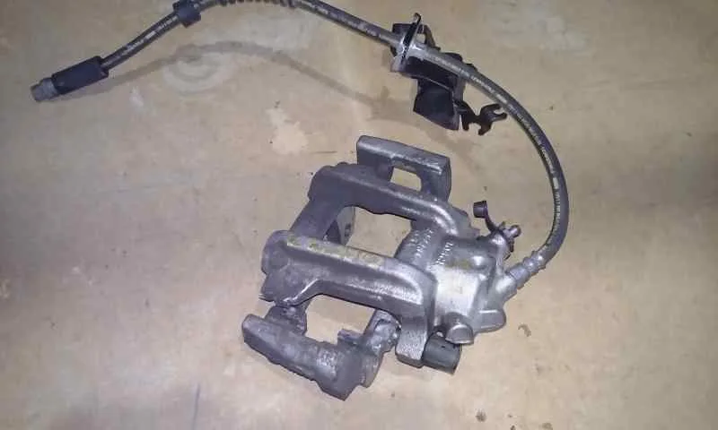 Pinza Freno Delantera Izquierda para Bmw Serie 1 Lim. (F20)