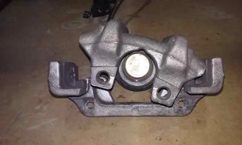 Pinza Freno Delantera Izquierda para Bmw Serie 1 Lim. (F20)
