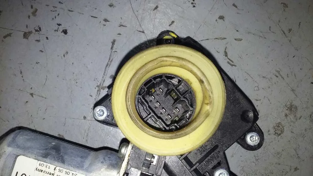 Elevalunas Trasero Izquierdo para Toyota Corolla Verso (R1)