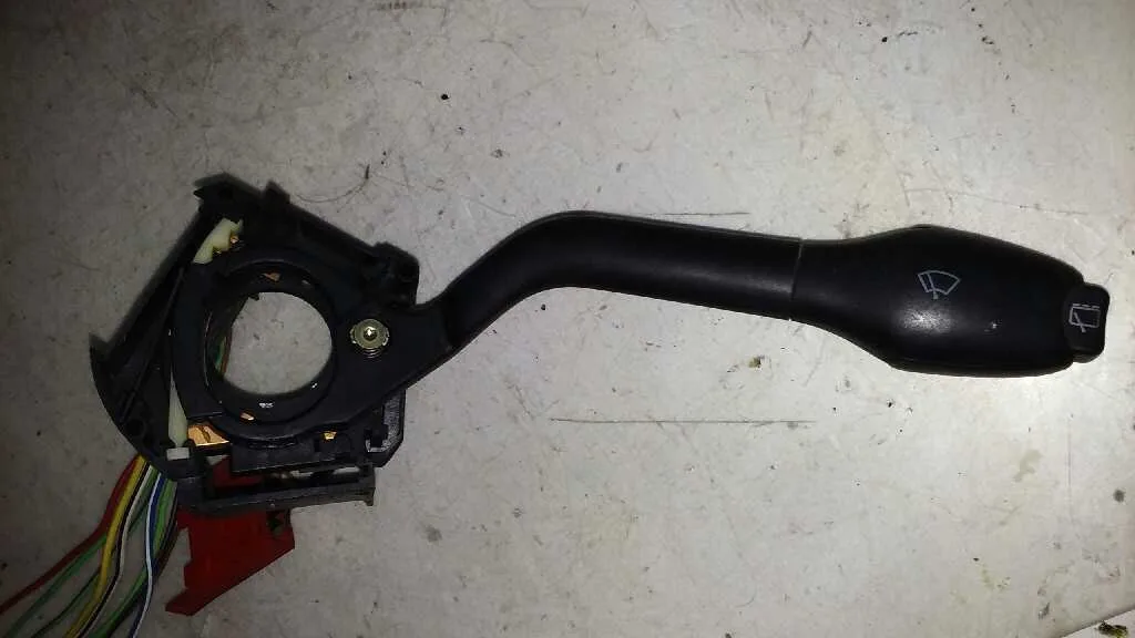 Mando Limpia para Seat Ibiza (6K1)