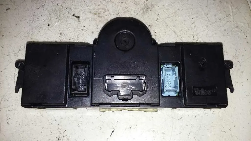 Mando Climatizador para Renault Megane Ii Berlina 5P