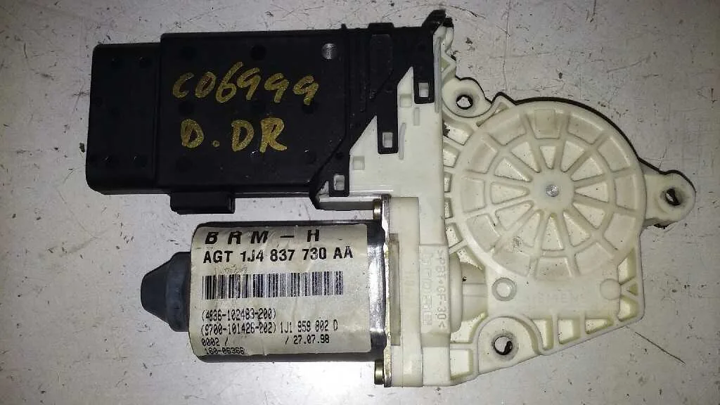 Motor Elevalunas Delantero Derecho para Volkswagen Golf Iv Berlina (1J1)