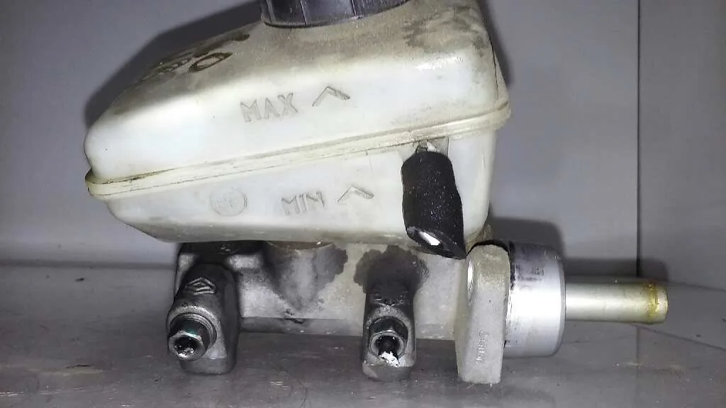 Bomba Freno para Dacia Logan