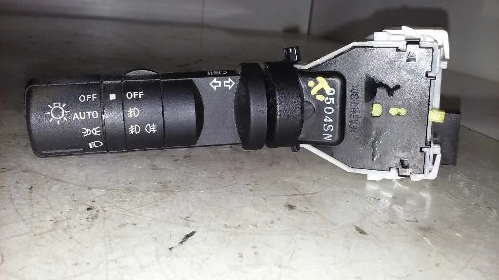 Mando Luces para Nissan Qashqai (J10)