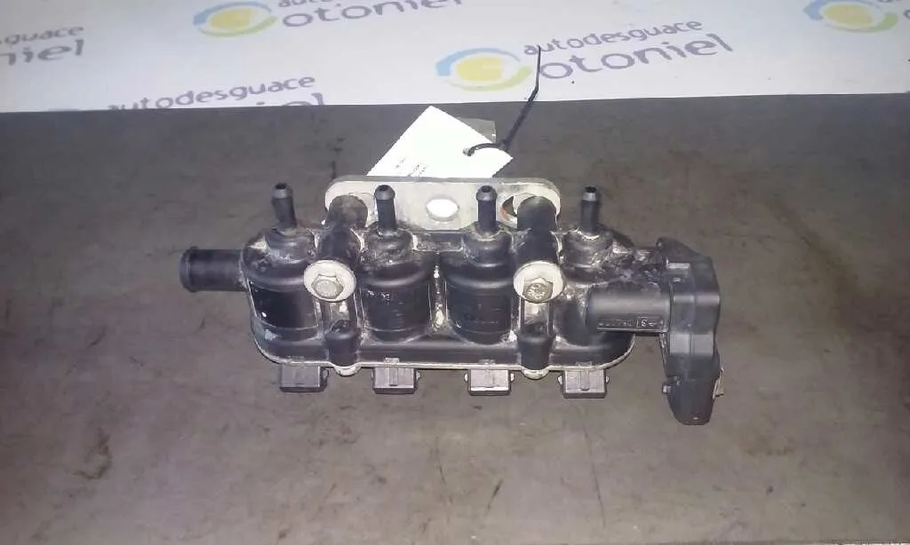 Inyector para Skoda Fabia Combi (5J5)