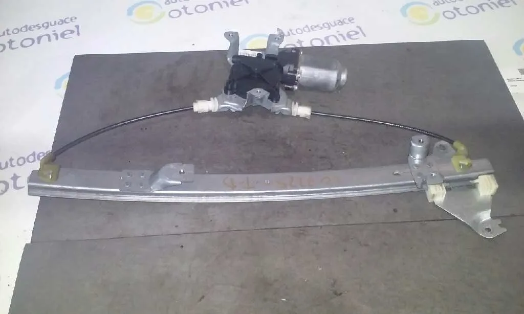 Elevalunas Trasero Derecho para Nissan Primera Berlina (P12)