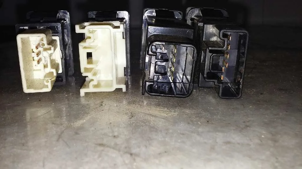 Interruptor para Mazda 6 Monovolumen (Gy)