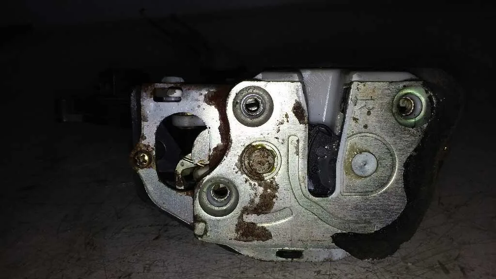 Cerradura Puerta Trasera Derecha para Mazda 6 Monovolumen (Gy)