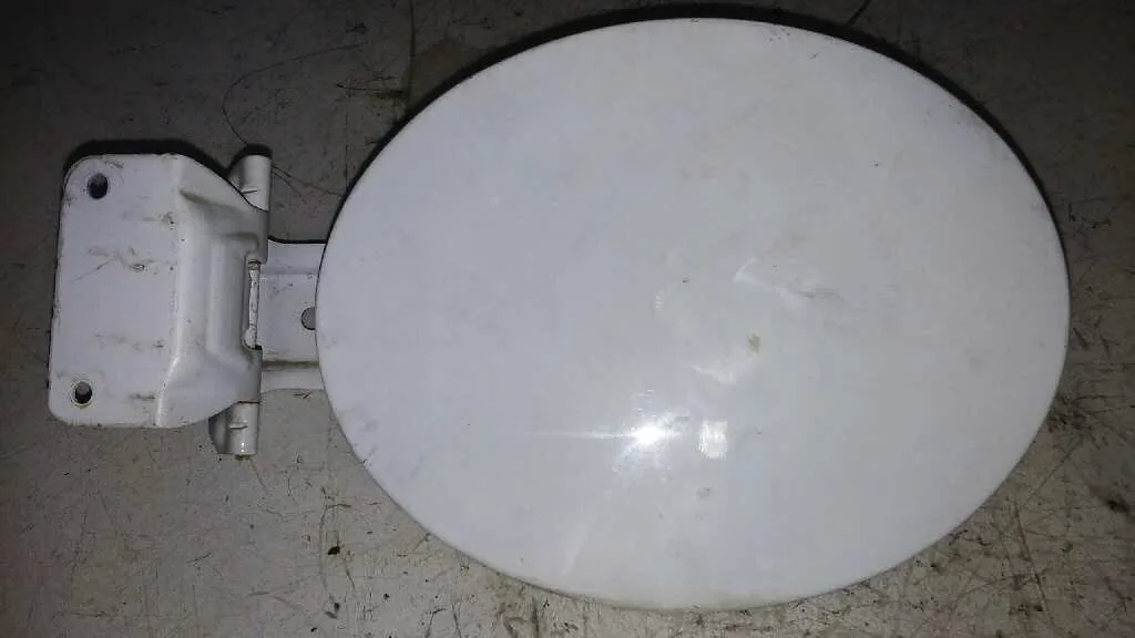 Tapa Exterior Combustible para Mazda 6 Monovolumen (Gy)
