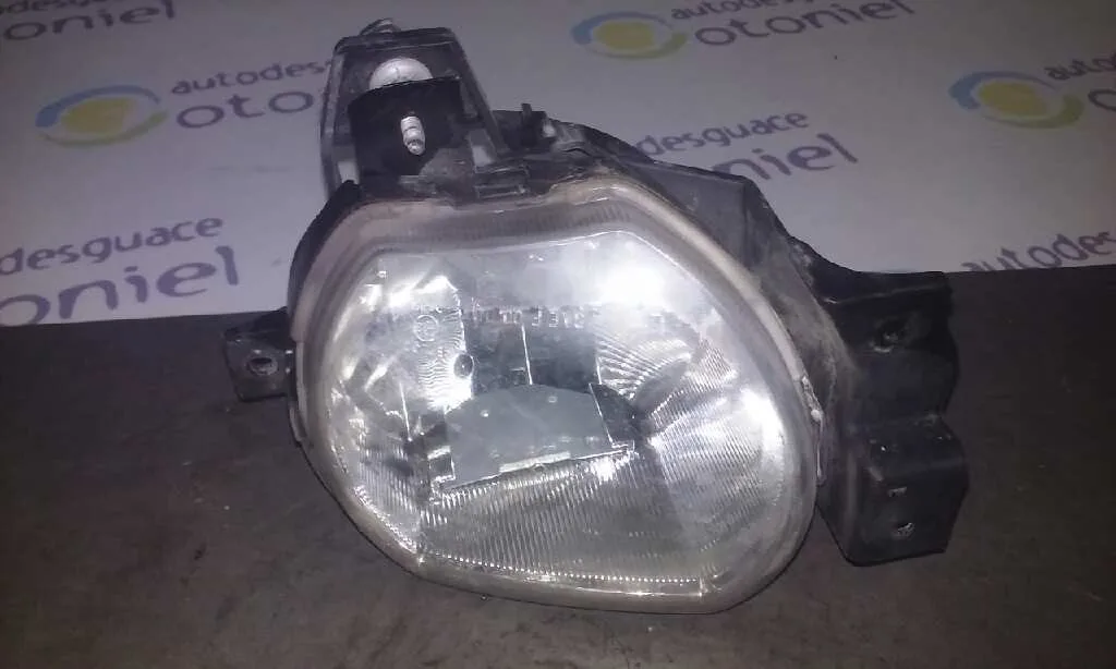 Faro Antiniebla Izquierdo para Kia Rio