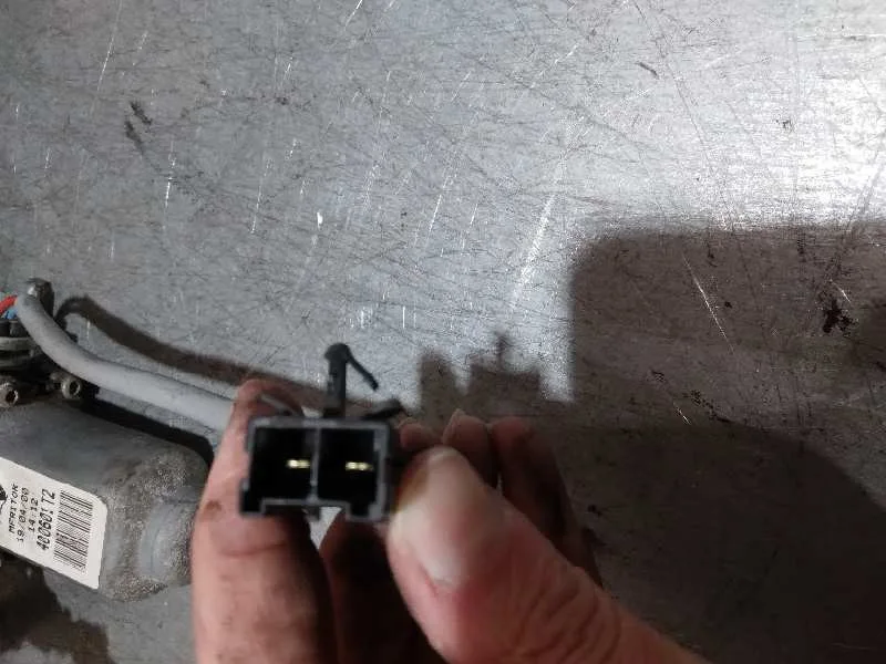 Elevalunas Delantero Izquierdo para Nissan Almera (N16/E)