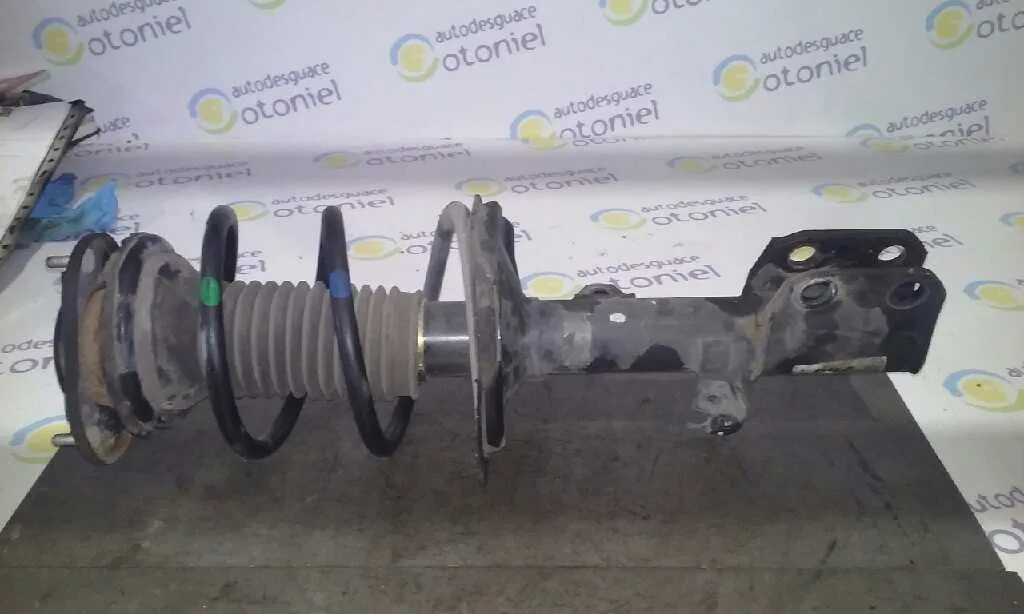 Amortiguador Delantero Izquierdo para Toyota Avensis Berlina (T25)