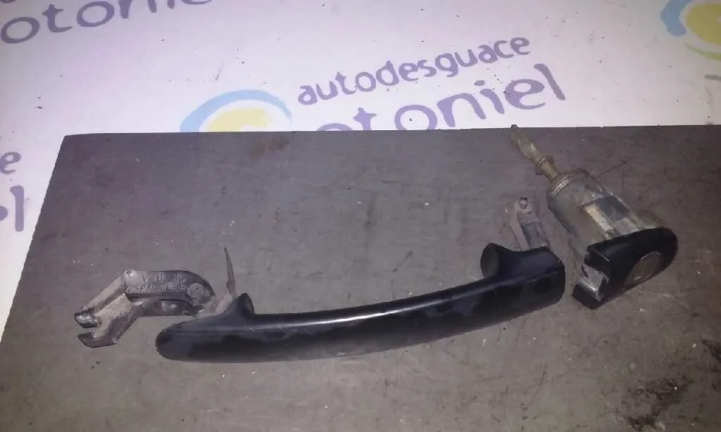Maneta Exterior Delantera Izquierda para Skoda Octavia Berlina (1U2)
