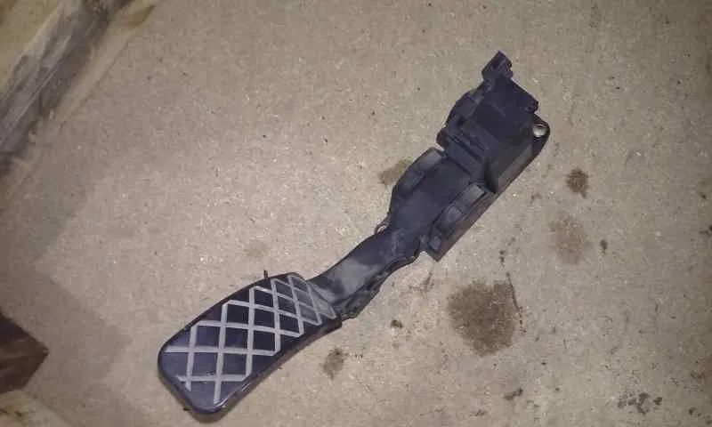 Potenciometro Pedal para Seat Ibiza (6L1)