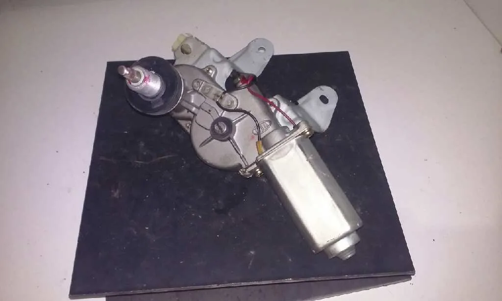 Motor Limpia Trasero para Kia Carnival Ii