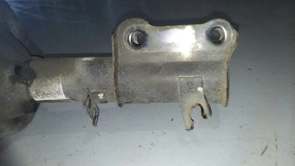 Amortiguador Delantero Izquierdo para Kia Carnival Ii