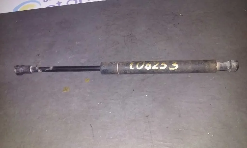 Amortiguadores Maletero / Porton para Ford Mondeo Berlina (Ge)