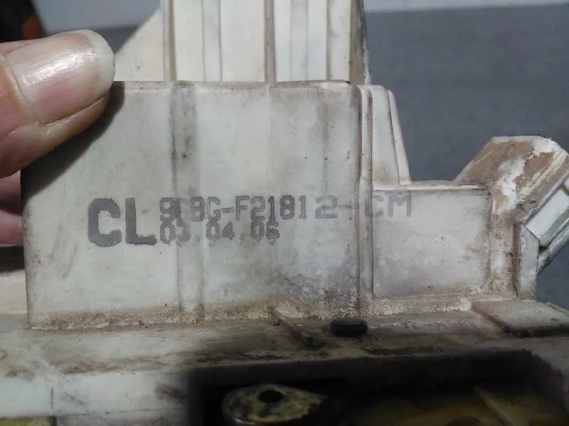 Cerradura Puerta Delantera Derecha para Ford Mondeo Berlina (Gd)