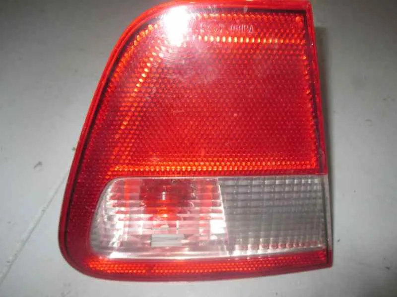 Piloto Trasero Izquierdo Interior para Seat Cordoba Berlina (6K2)