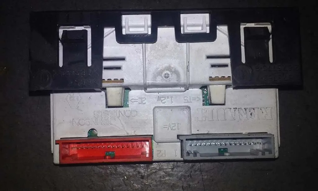 Display para Renault Trafic Combi (Ab 4.01)