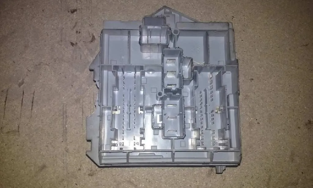 Caja Reles / Fusibles para Fiat Stilo (192)